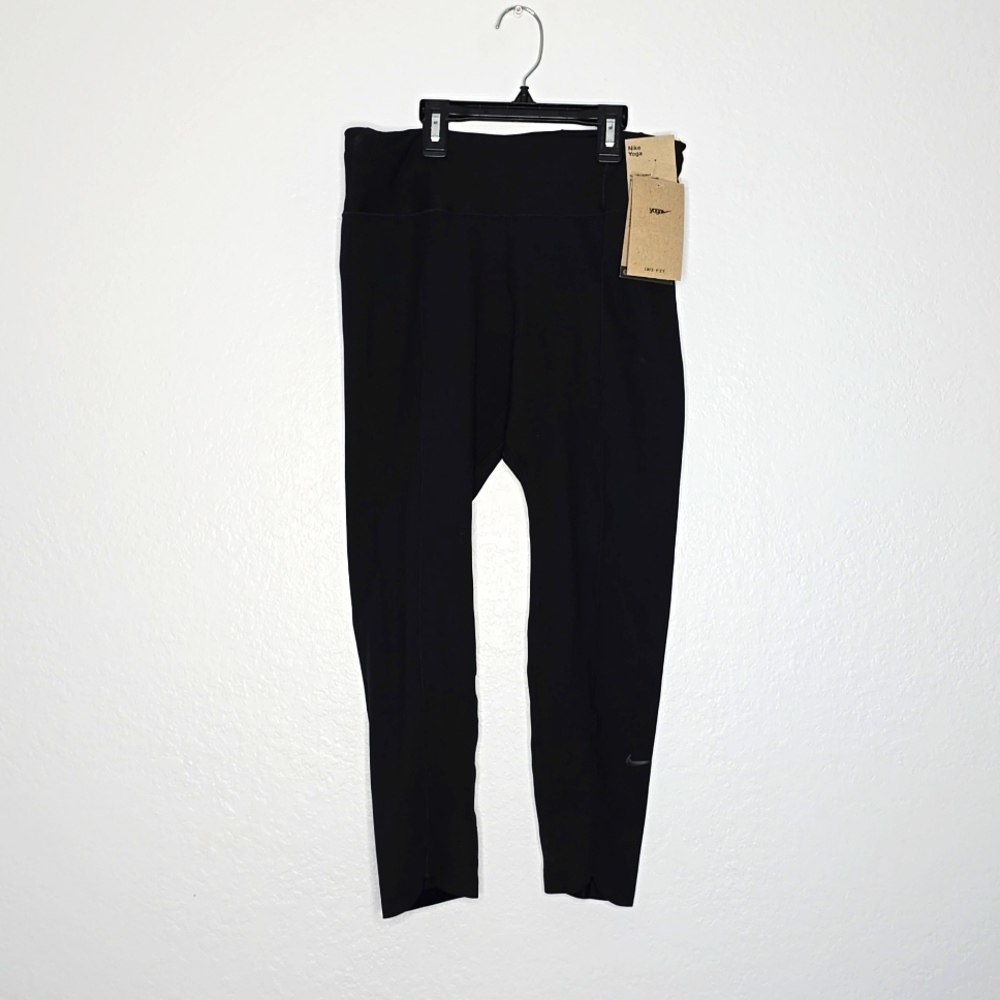 Nike dry fit leggings new with tags size m